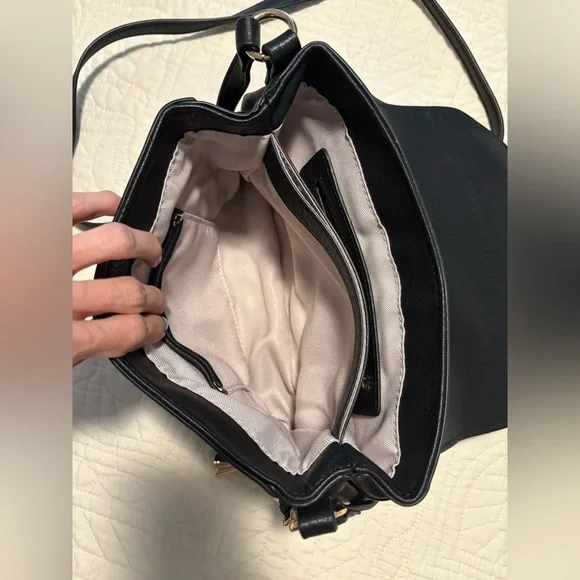 NWOT LC Lauren Conrad Blair Leather Crossbody Bag - Black - Picture 8 of 13